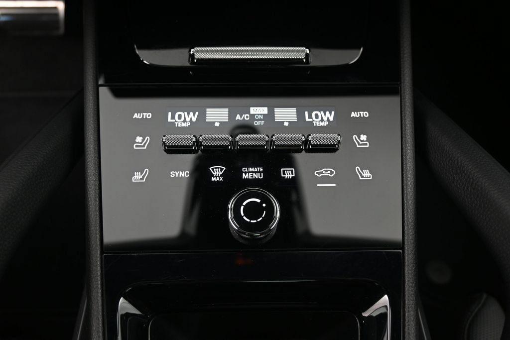 Certified 2026 Porsche Cayenne Coupe AWD/4WD image 18