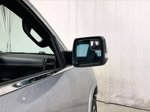 Used 2022 RAM 1500 Limited w/ Body Color Bumper Group RWD image 11