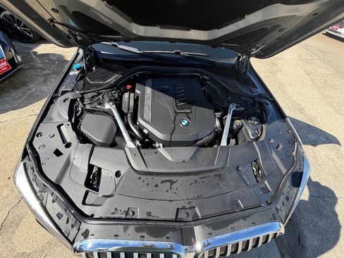 Used 2020 BMW 740i w/ M Sport Package image 10