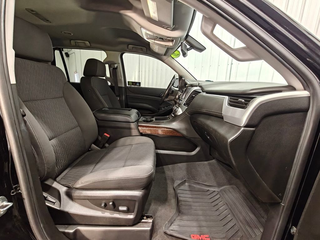 Used 2020 GMC Yukon SLE w/ SLE Value Package AWD/4WD image 25