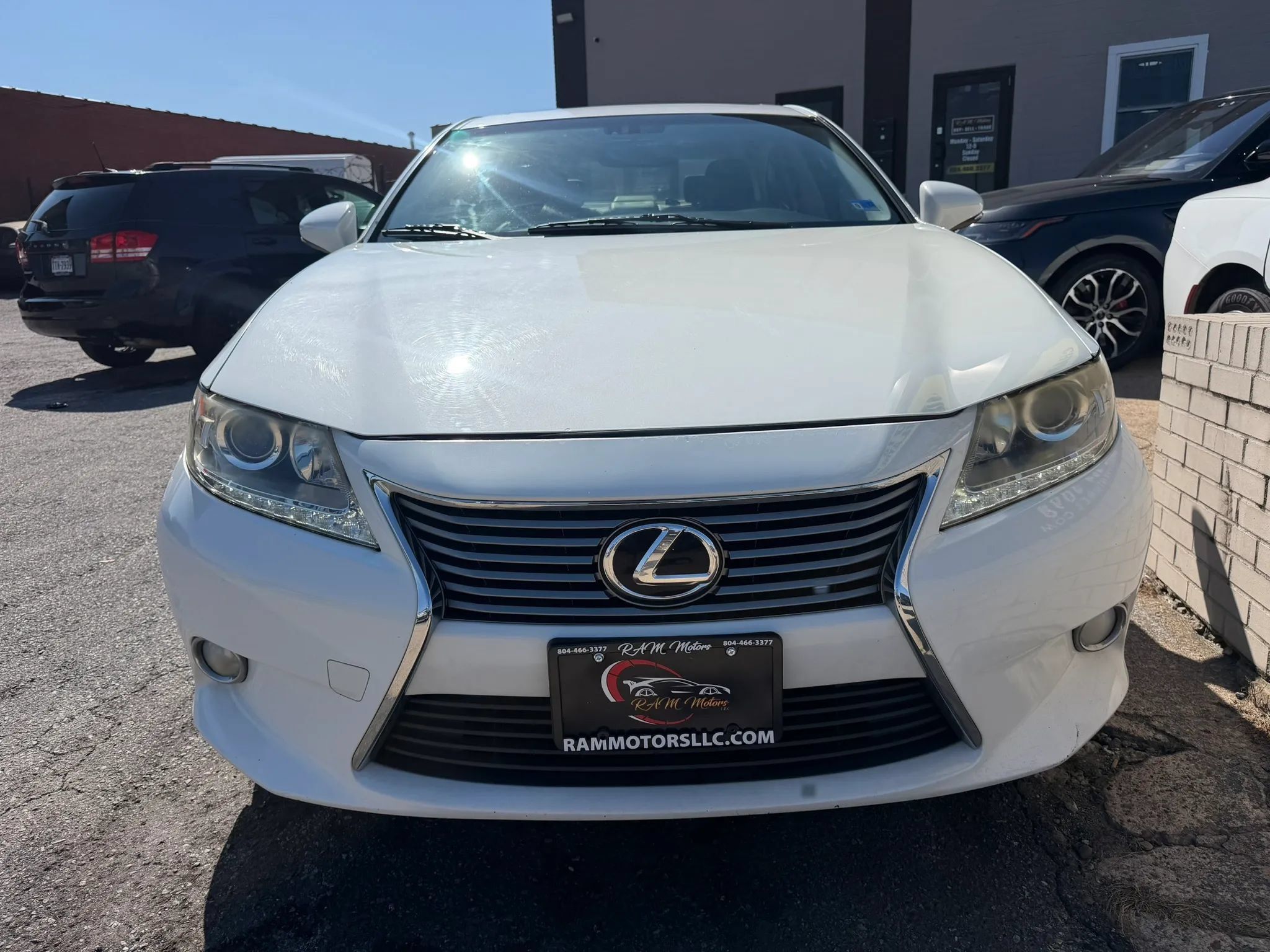 Used 2014 Lexus ES 350 w/ Premium Package FWD image 6