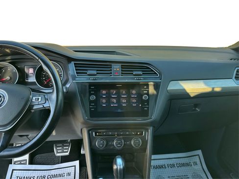 Used 2021 Volkswagen Tiguan SE R-Line w/ 3rd Row Seat Package image 17