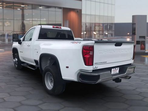 Used 2022 Chevrolet Silverado 3500 LT w/ Convenience Package AWD/4WD image 3