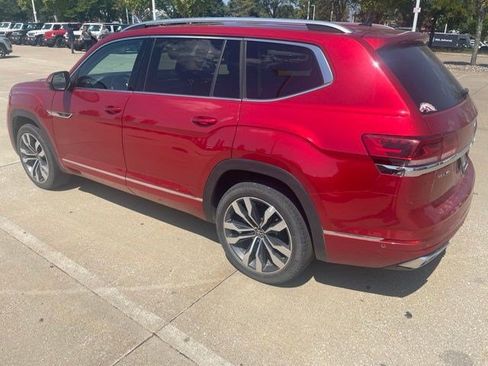 Used 2023 Volkswagen Atlas SEL Premium AWD/4WD image 5