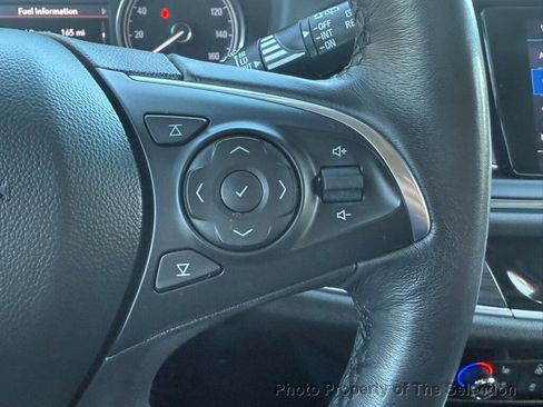 Used 2021 Buick Enclave Premium w/ Sun and Sites Package image 21