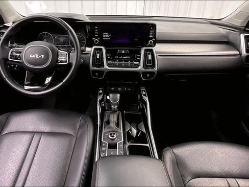 Used 2022 Kia Sorento SX AWD/4WD image 15