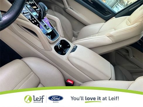 Used 2023 Porsche Cayenne image 27