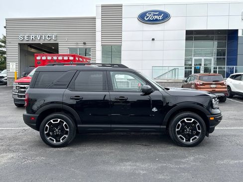 Used 2023 Ford Bronco Sport Outer Banks AWD/4WD image 13