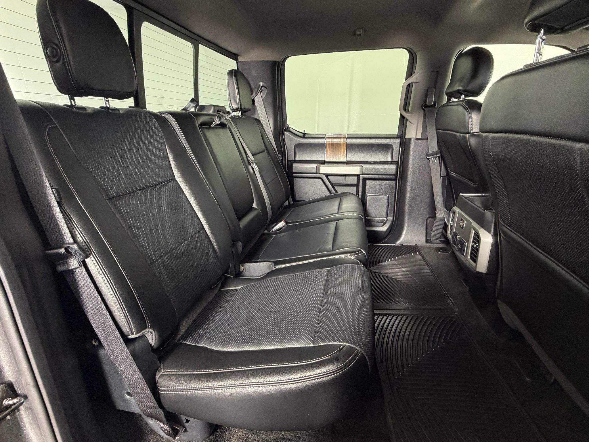 Used 2017 Ford F150 Lariat w/ Equipment Group 501A Mid AWD/4WD image 38