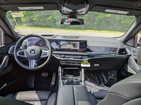 New 2027 BMW X6 xDrive40i w/ Executive Package AWD/4WD image 17