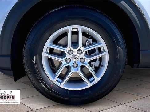 New 2026 Ford Explorer Active w/ Active Comfort Package image 11