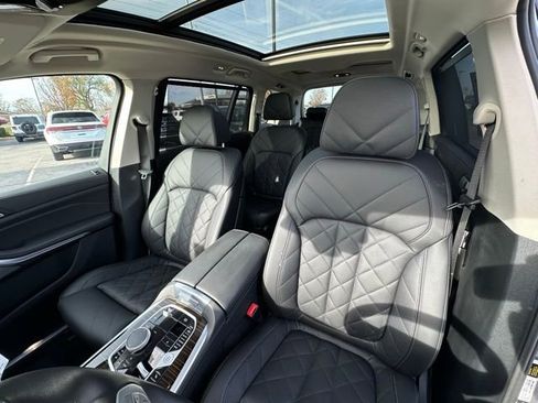 Certified 2025 BMW X7 xDrive40i w/ Premium Package image 28