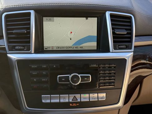 Used 2015 Mercedes-Benz GL 450 4MATIC image 30