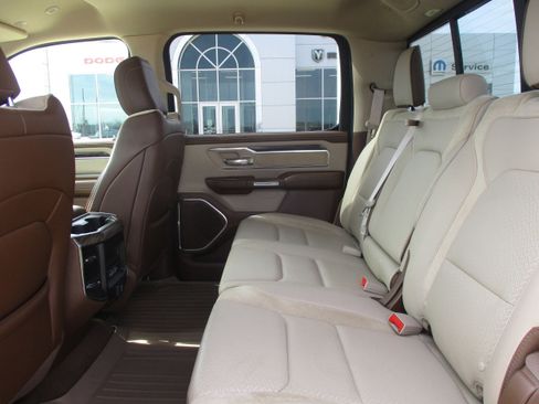 Used 2019 RAM 1500 Laramie image 46