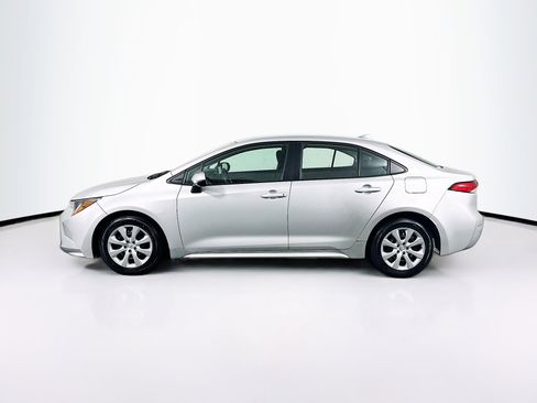 Used 2024 Toyota Corolla LE image 4