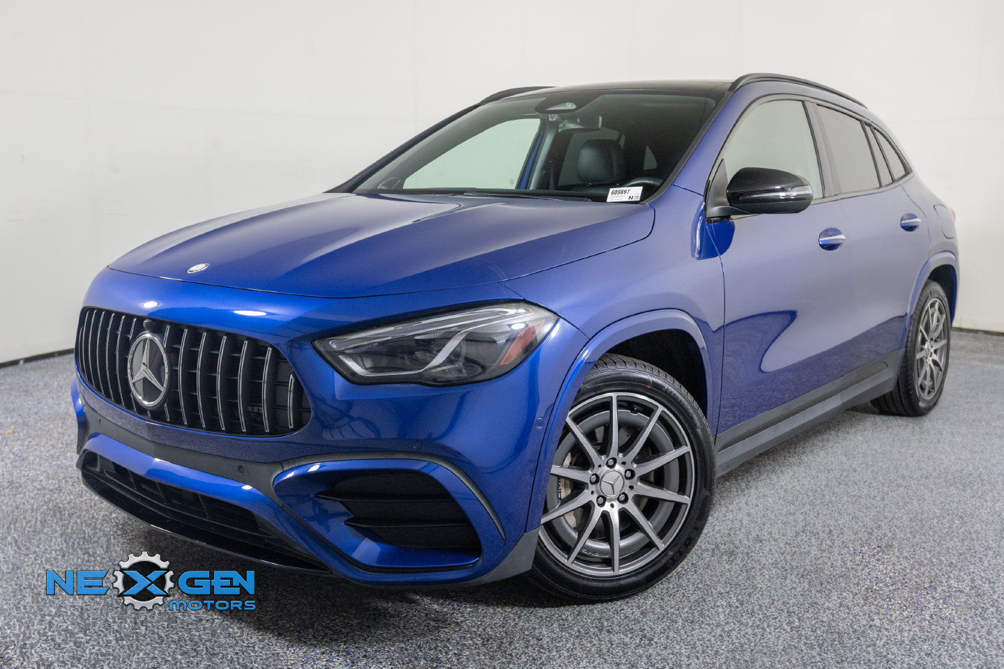 Used 2024 Mercedes-Benz GLA 35 AMG 4MATIC image 11