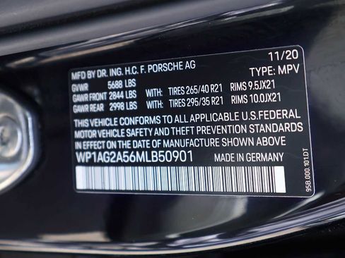Used 2021 Porsche Macan GTS AWD/4WD image 21