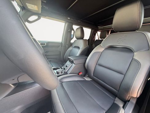 New 2026 Ford Bronco Outer Banks image 16