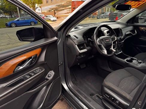 Used 2021 GMC Terrain SLE w/ Driver Convenience Package FWD image 8
