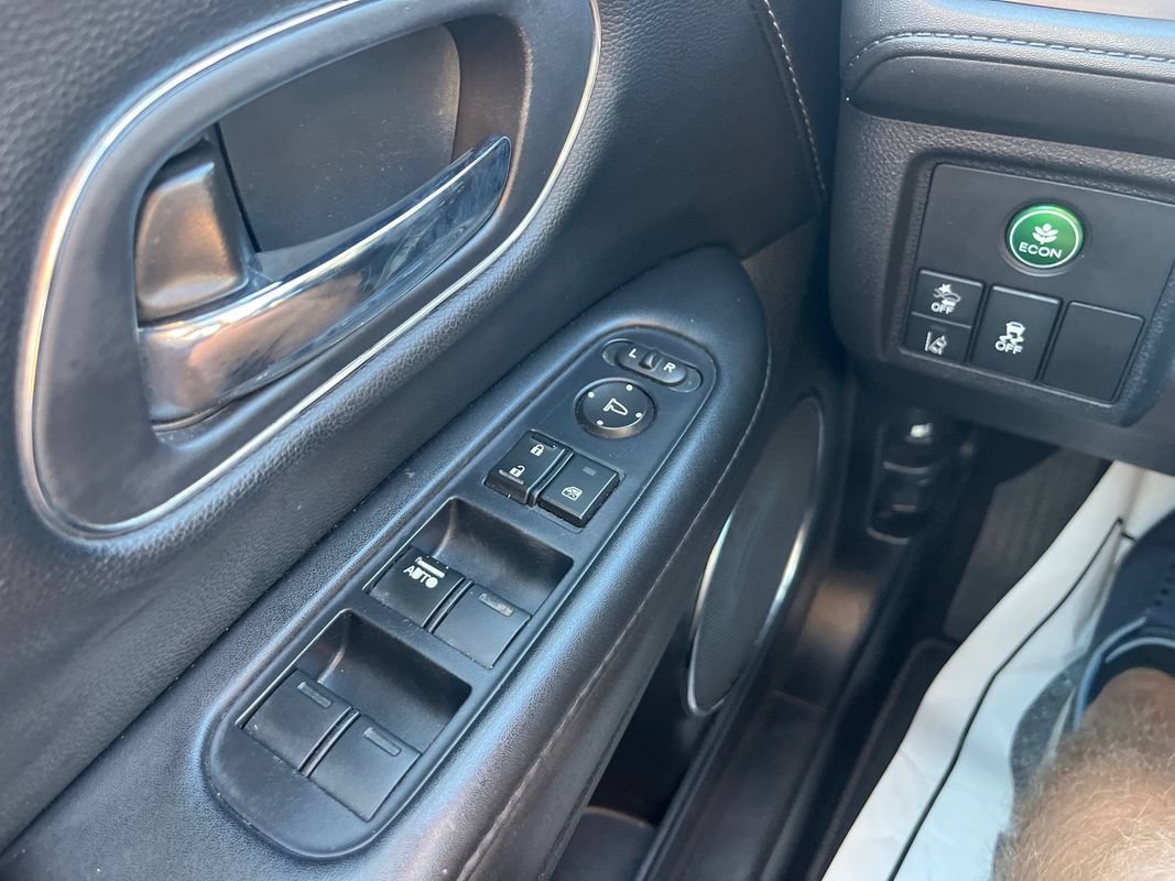 Used 2019 Honda HR-V EX-L image 26