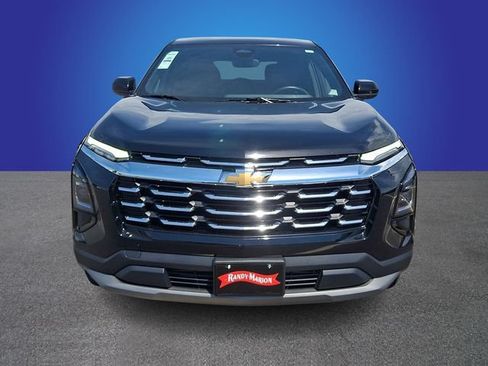 Used 2025 Chevrolet Equinox LT FWD image 2
