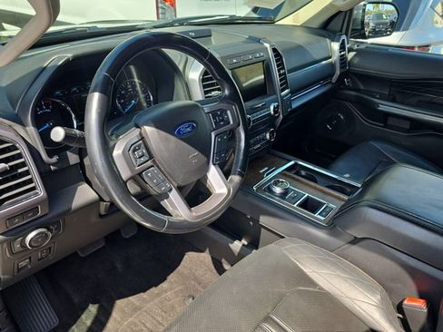Used 2018 Ford Expedition Platinum image 21