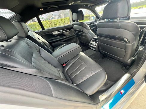 Used 2019 BMW 740e xDrive 740e xDrive iPerformance AWD 4 w/ Executive Package image 46