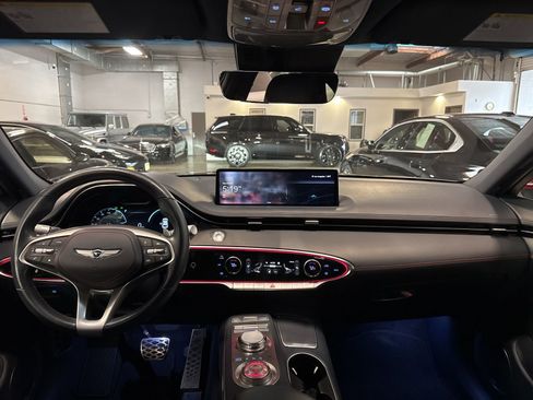 Used 2023 Genesis GV70 2.5T w/ Sport Prestige Package image 16