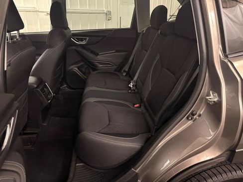 Used 2020 Subaru Forester Premium AWD/4WD image 15