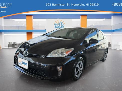 Used 2015 Toyota Prius One FWD image 1