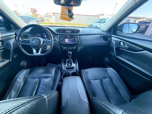 Used 2018 Nissan Rogue SL FWD image 25