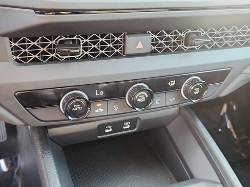 Certified 2023 Honda Accord LX image 15