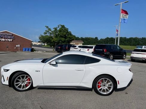 Used 2024 Ford Mustang GT Premium RWD image 7