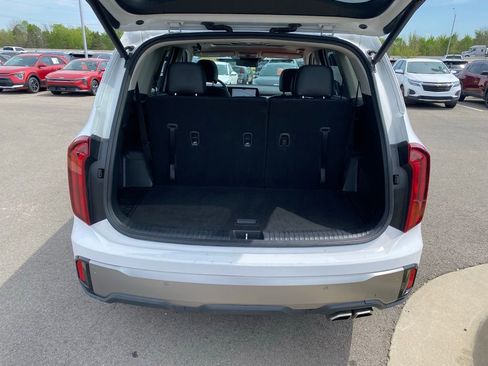Certified 2025 Kia Telluride S image 29