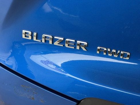 Used 2019 Chevrolet Blazer LT image 14