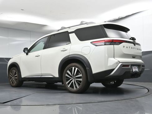 Used 2024 Nissan Pathfinder Platinum w/ Cargo Package AWD/4WD image 32