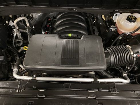 Used 2025 Chevrolet Silverado 1500 LT image 4