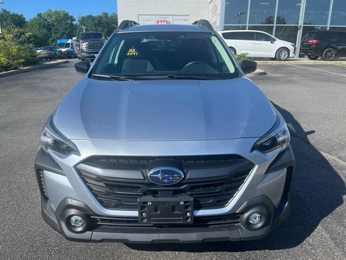 Used 2023 Subaru Outback Premium AWD/4WD image 9