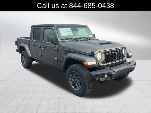 New 2026 Jeep Gladiator Sport image 3