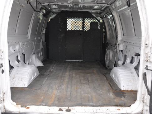 Used 2012 Ford E-250 and Econoline 250 w/ Commercial Cargo Van Pkg image 23