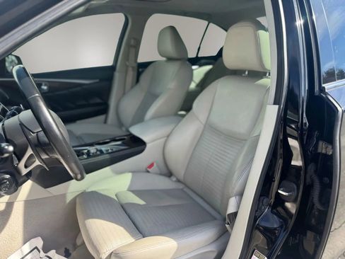 Used 2015 INFINITI Q50 Sport w/ Technology Package image 8