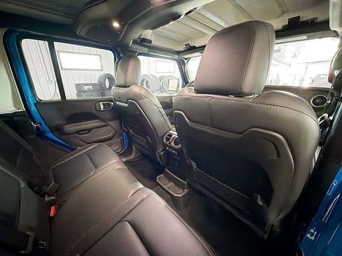 Used 2024 Jeep Wrangler Sahara w/ Technology Group image 11