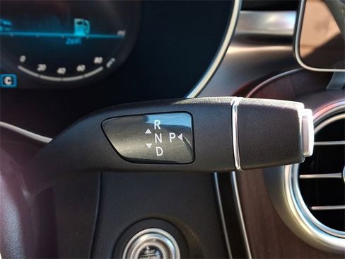 Used 2022 Mercedes-Benz GLC 300 4MATIC image 15