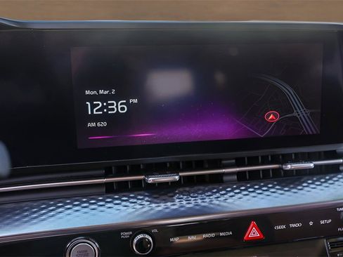 Used 2023 Kia Carnival SX Prestige image 16