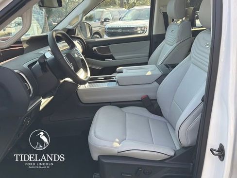 New 2026 Ford Expedition Platinum image 10