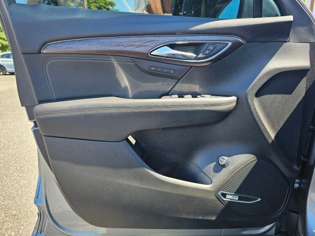 Used 2023 Buick Envision Avenir AWD/4WD image 27