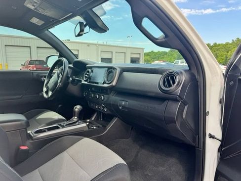 Used 2023 Toyota Tacoma TRD Off-Road RWD image 31