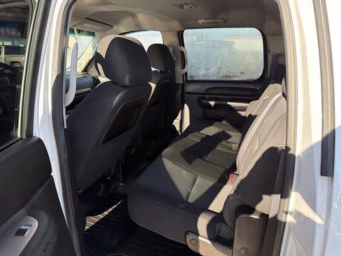 Used 2013 Chevrolet Silverado 2500 LT w/ Suspension Package, Off-Road image 17