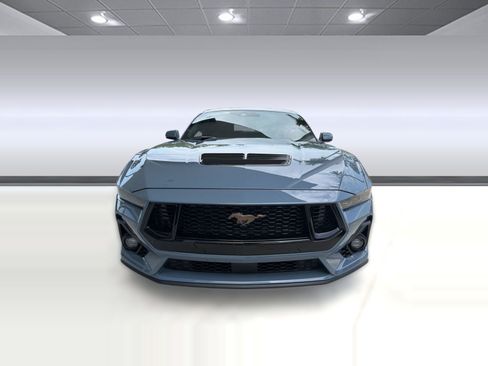 Used 2025 Ford Mustang GT Premium RWD image 5