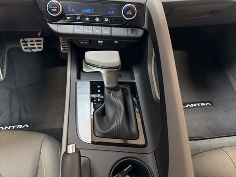 New 2026 Hyundai Elantra Sport FWD image 21
